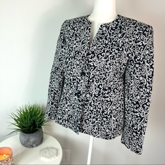 Alfred Dunner Womens Jacket Coat Metallic Black Floral Buttons Petites 12P - Picture 1 of 9